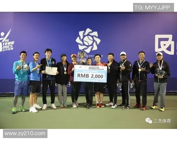 重庆网球队在城市联赛中以72分稳居积分榜首位，展现强劲实力